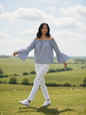 NEW bebe Off-Shoulder Gray & White Striped Bell-Sleeve Top Size XL